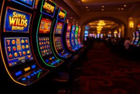 Layar Super Sic Bo di aplikasi winning568 menampilkan dealer live, tiga dadu, dan meja taruhan interaktif